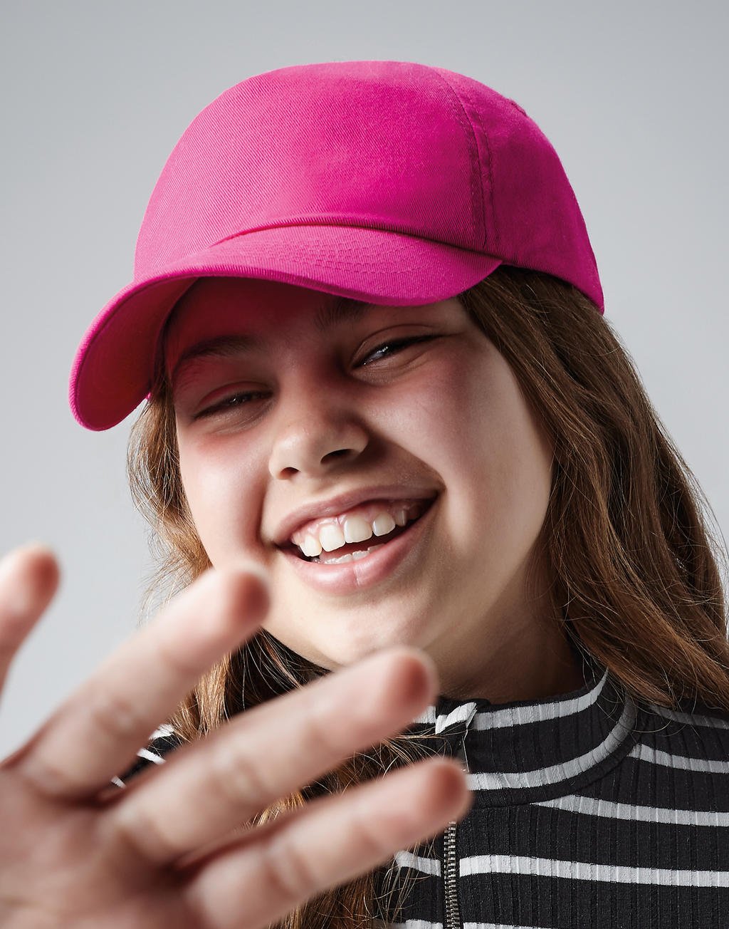 beechfield_b10b_fuchsia_lifestyle