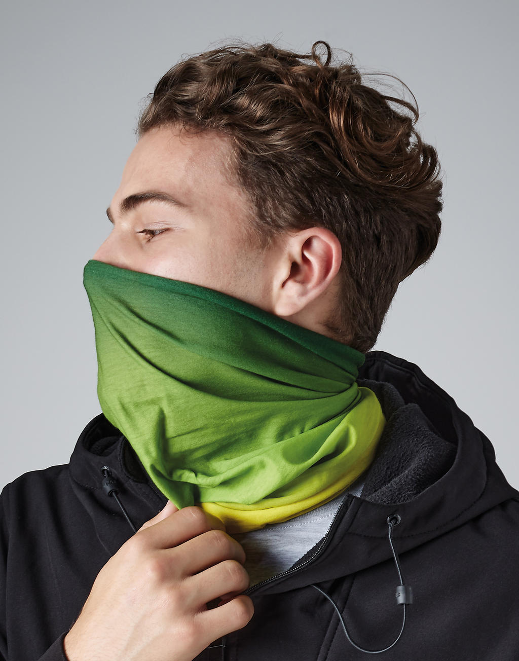 beechfield_b905_tropical-greens_lifestyle