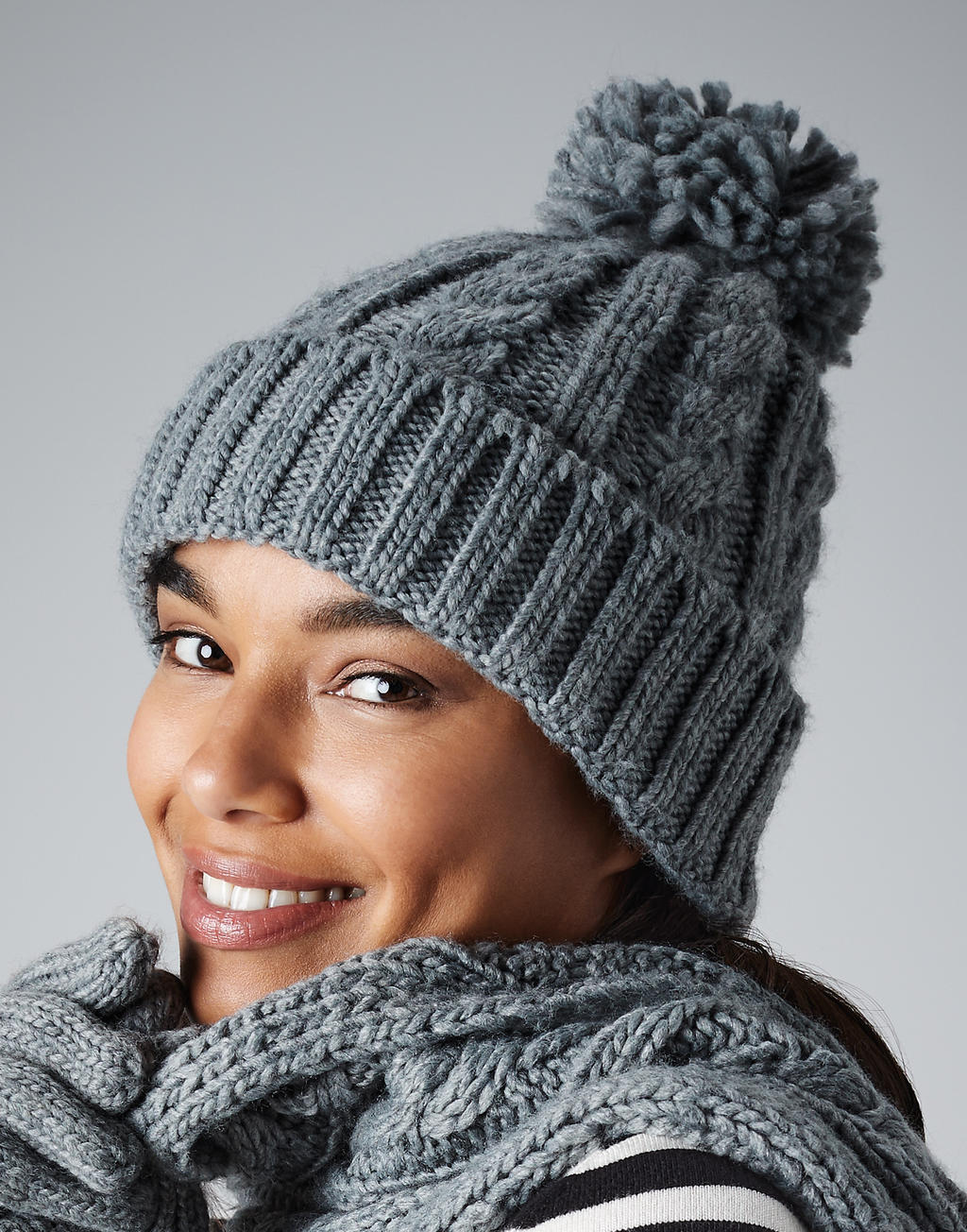 beechfield_b480_light-grey_b497_light-grey_b499_light-grey_lifestyle