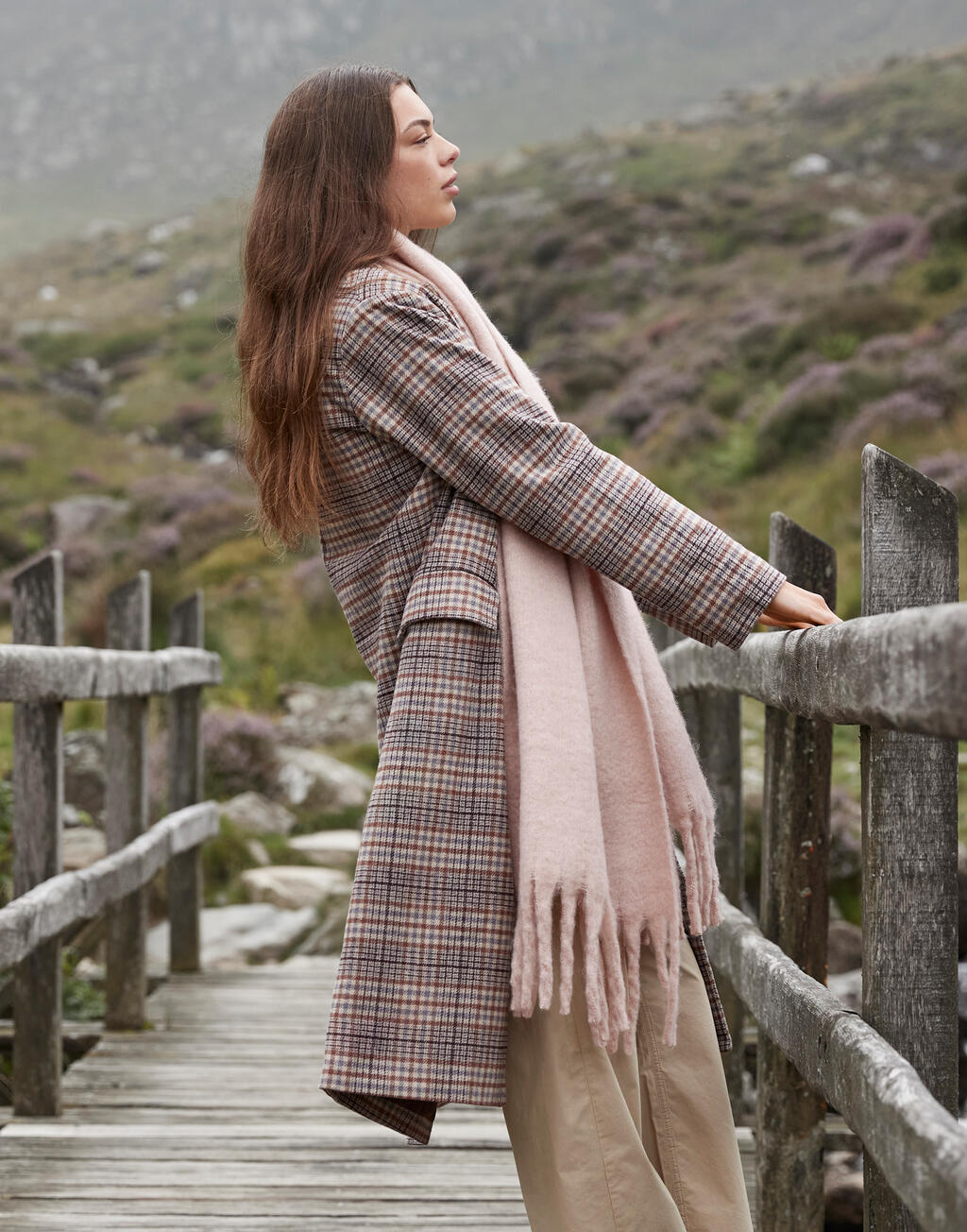 Beechfield Fluffy Scarf